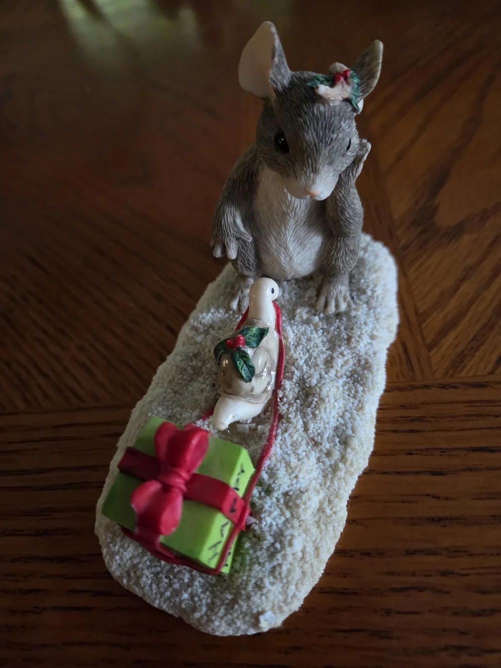 charming tails waiting for christmas